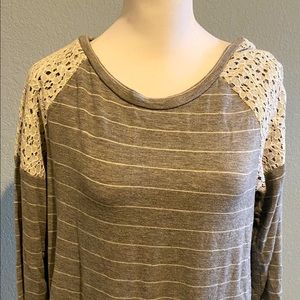 Gray Striped 3/4 Length T-shirt, Size Medium
